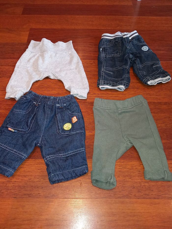 Lots pantalons garçon 1 mois