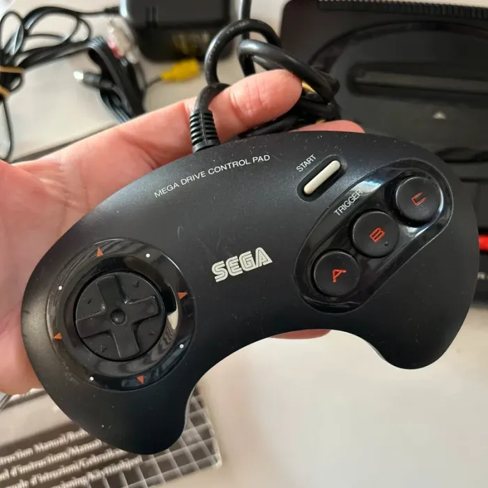 Console sega mega drive - photo numéro 10