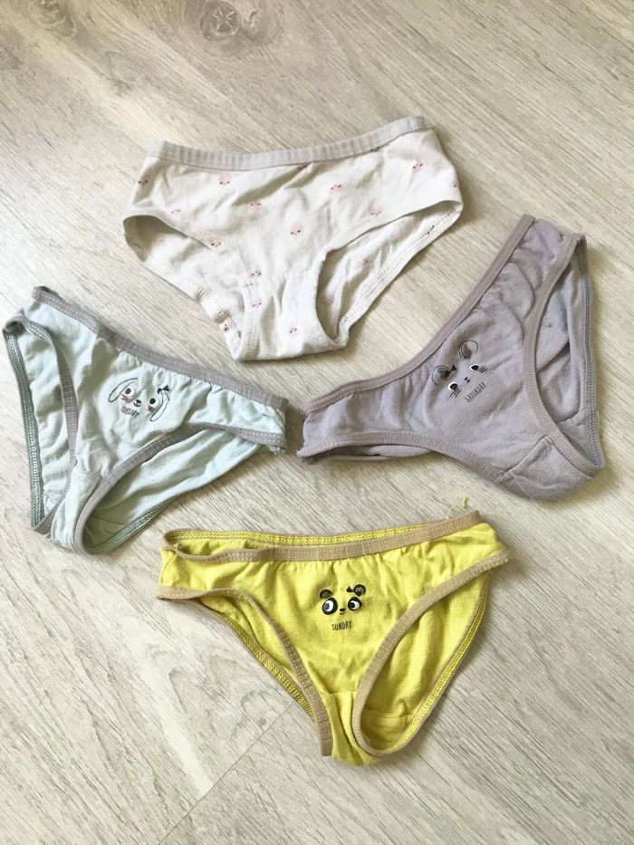 Lot de 4 petites culottes 18-24mois