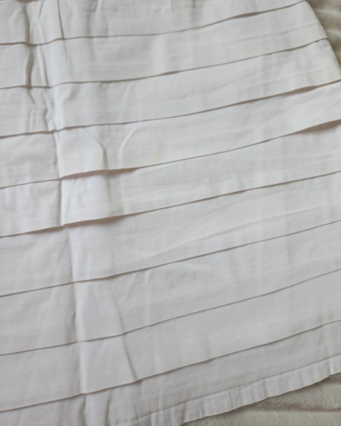 Jupe courte blanche doublée Gémo – Taille 40 – Très bon état - photo numéro 2