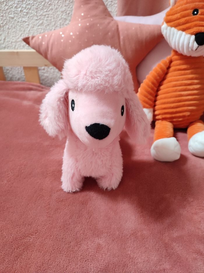Chien en peluche interactif rose - Marche, avoir et remue la queue -Très bon état - photo numéro 3