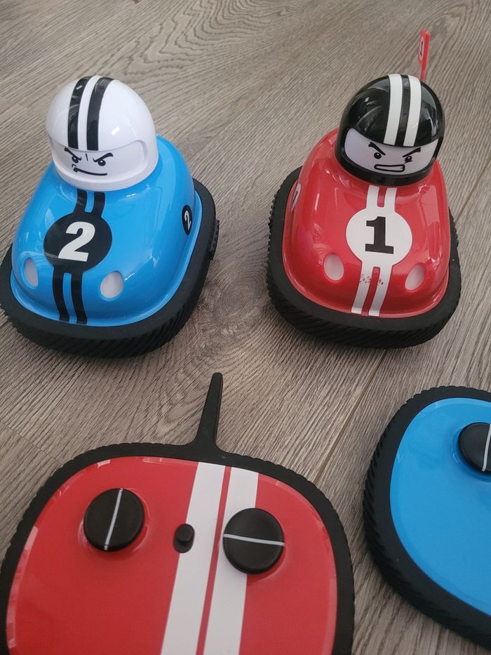 Voitures Télécommandées Pack de 2 Auto-Tamponneuses Road Rage - photo numéro 2