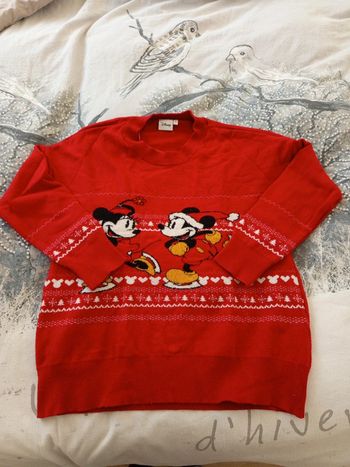 Pull rouge Disney noel M