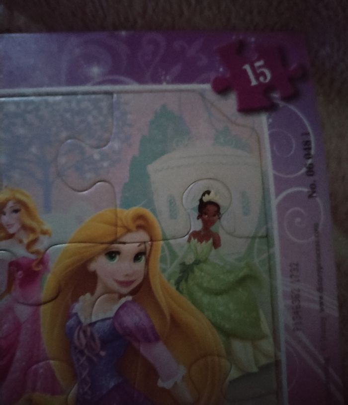 Lot de deux Puzzles Princesses Disney et Polly pocket - photo numéro 3