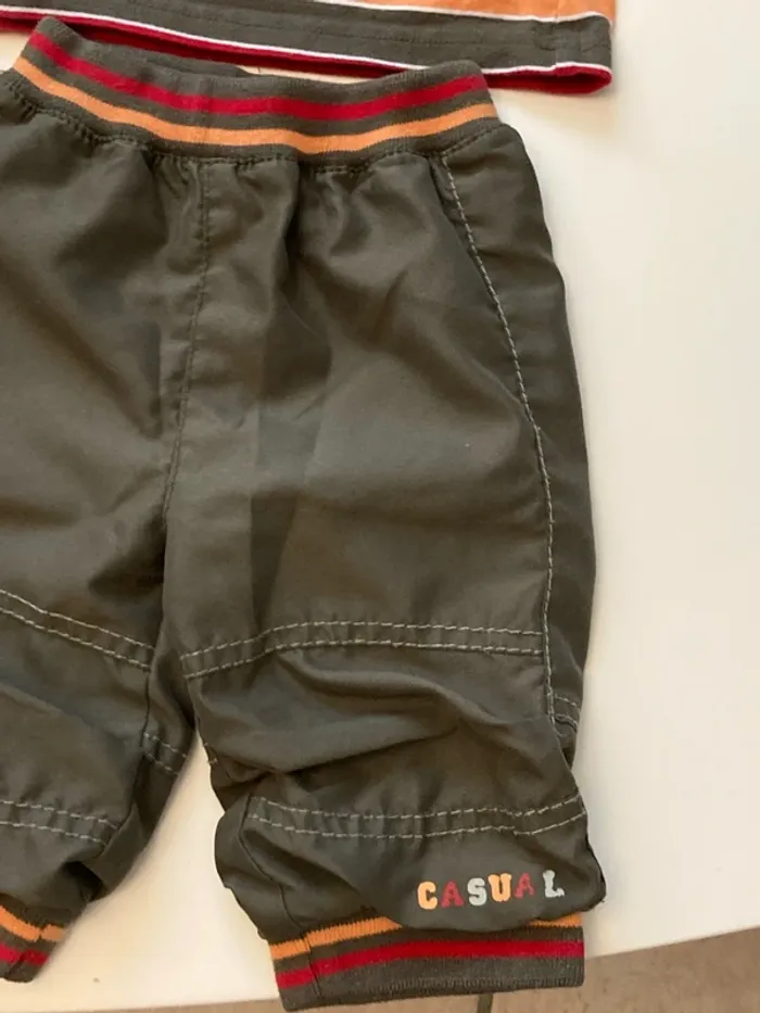 Ensemble 6 mois jogging/tee shirt manches longues - photo numéro 2