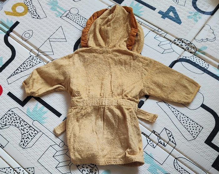 Peignoir lion Kiabi 18 mois - photo numéro 2