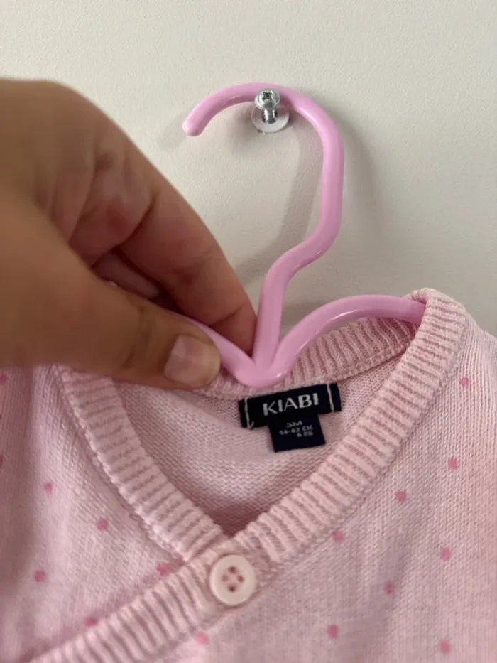 👚 gilet rose cache cœur - bébé fille - 3 mois - Kiabi très bon état - photo numéro 2