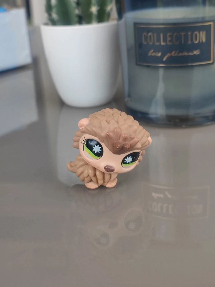 Littlest Pet Shop tan hedgehog #861