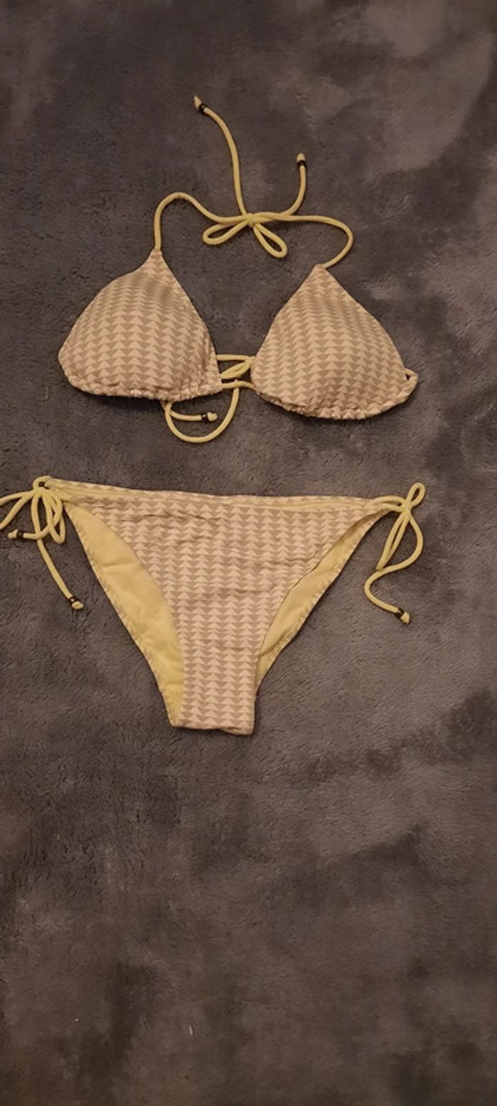 Maillot de bain jaune et gris Kiabi
