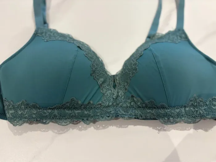 Soutien-gorge turquoise/vert Kiabi EUR 85C - photo numéro 3