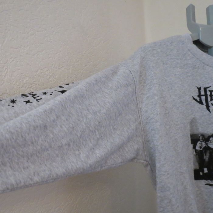 Sweat Hellfire Club – Collection officielle Netflix x H&M (Divided) Unisexe😎 - photo numéro 4