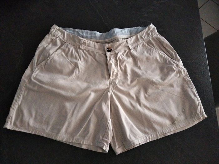 Short femme XL
