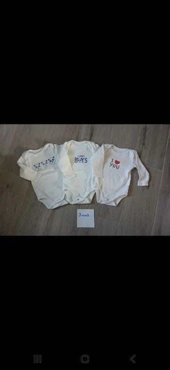 Lot de 3 bodies manches longues, taille 3 mois