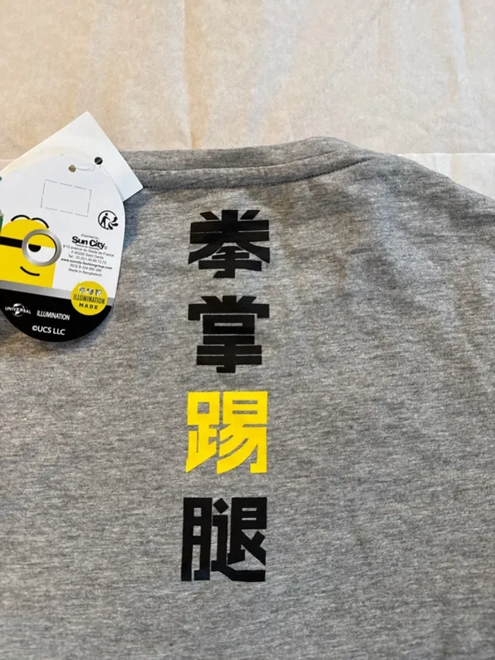 T-shirt Minions pour garçon taille 7/8 ans neuf avec étiquette - photo numéro 8