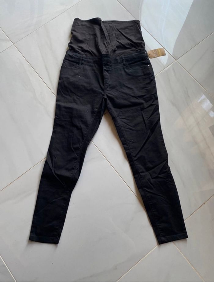 Jean de maternité noir – Confort et style 🤰🖤