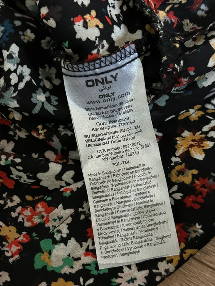 Robe fleurie à manches longues Only taille 34 jamais portée - photo numéro 15