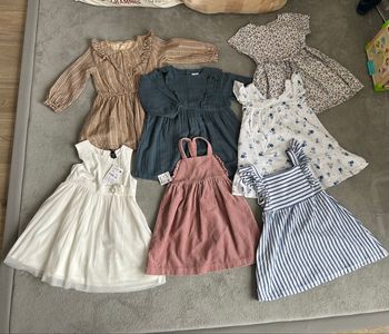 Lot robes bébé filles 24 mois 