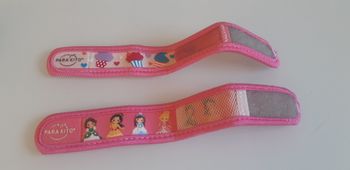 Lot 2  bracelets anti-moustiques Parakito princesse et cupcake