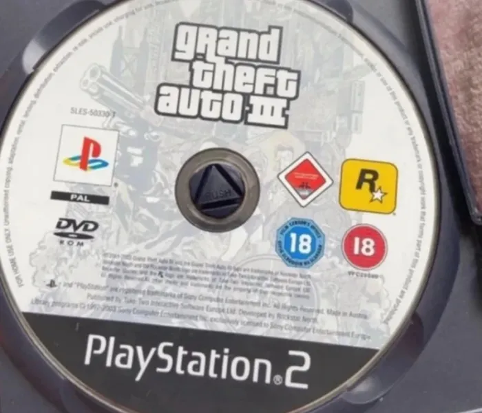 jeux PS2 GTA Liberty City bon état - photo numéro 2