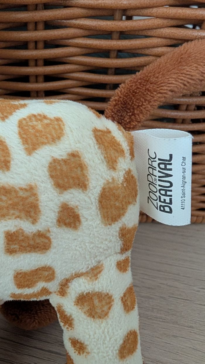 Petite peluche doudou girafe zoo de beauval - photo numéro 6