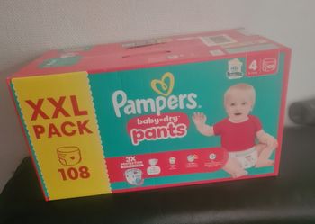 Pampers pants xxl pack taille 4 de  108 couches NEUF