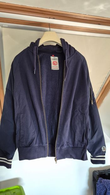 Veste à capuche