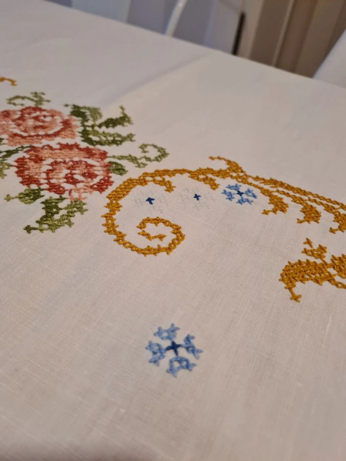 Nappe brodée linge ancien - photo numéro 6