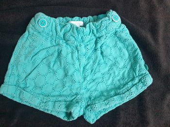 Short turquoise