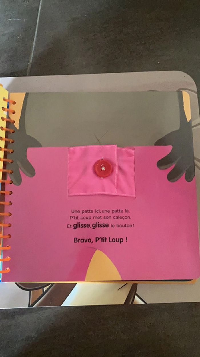 Livre Apprends à t habiller avec P’tit Loup - photo numéro 3