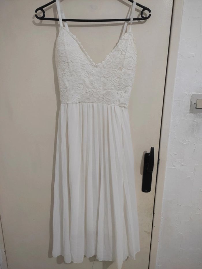 Robe blanche taille unique - photo numéro 2