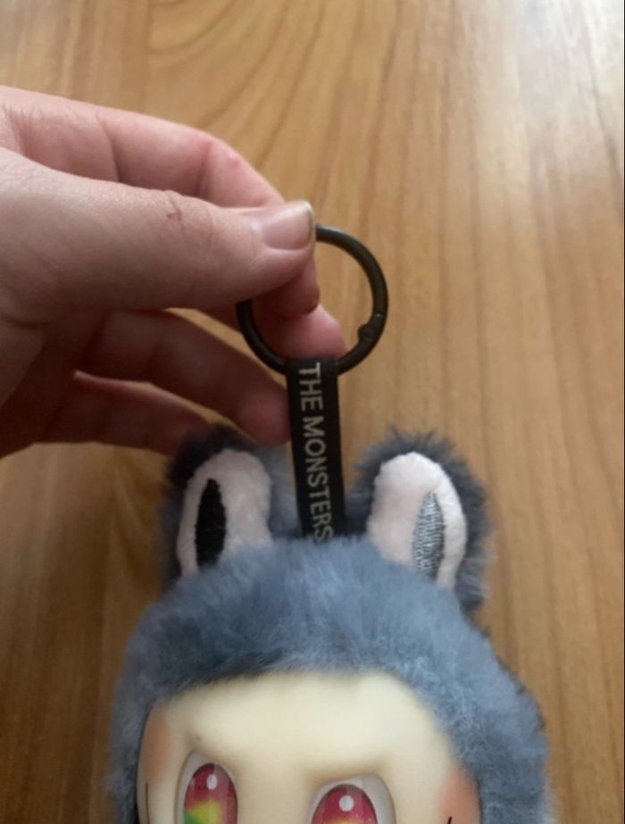 Labubu Noir et gris Rare - photo numéro 2