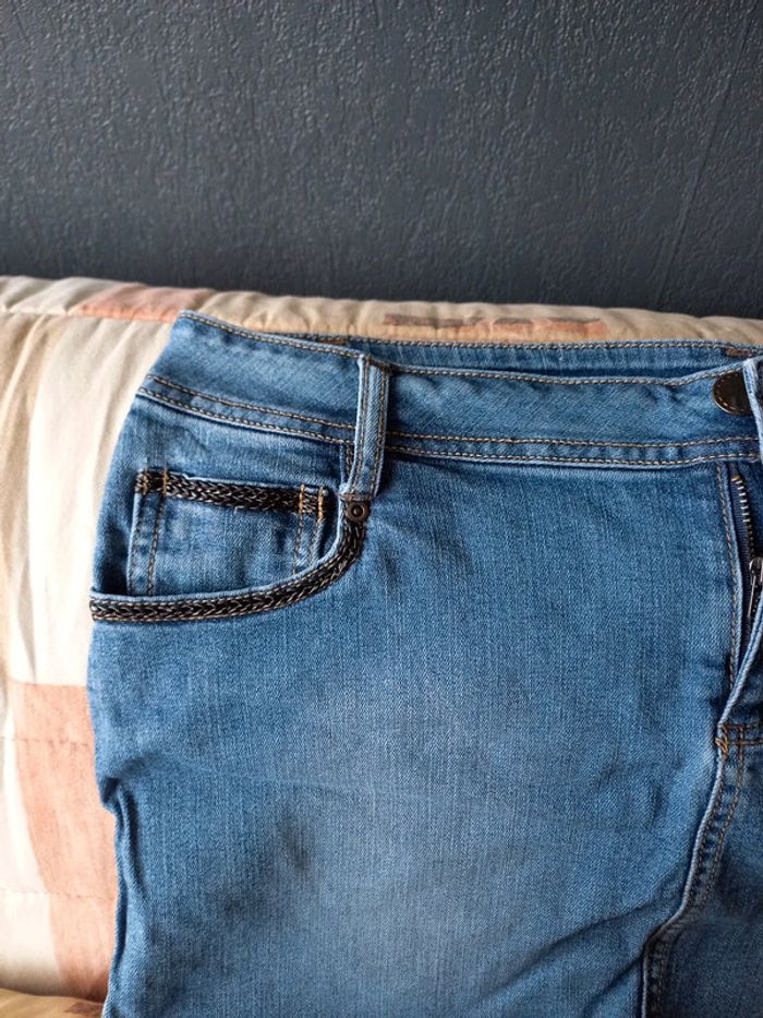 Mini jupe en jean - photo numéro 2