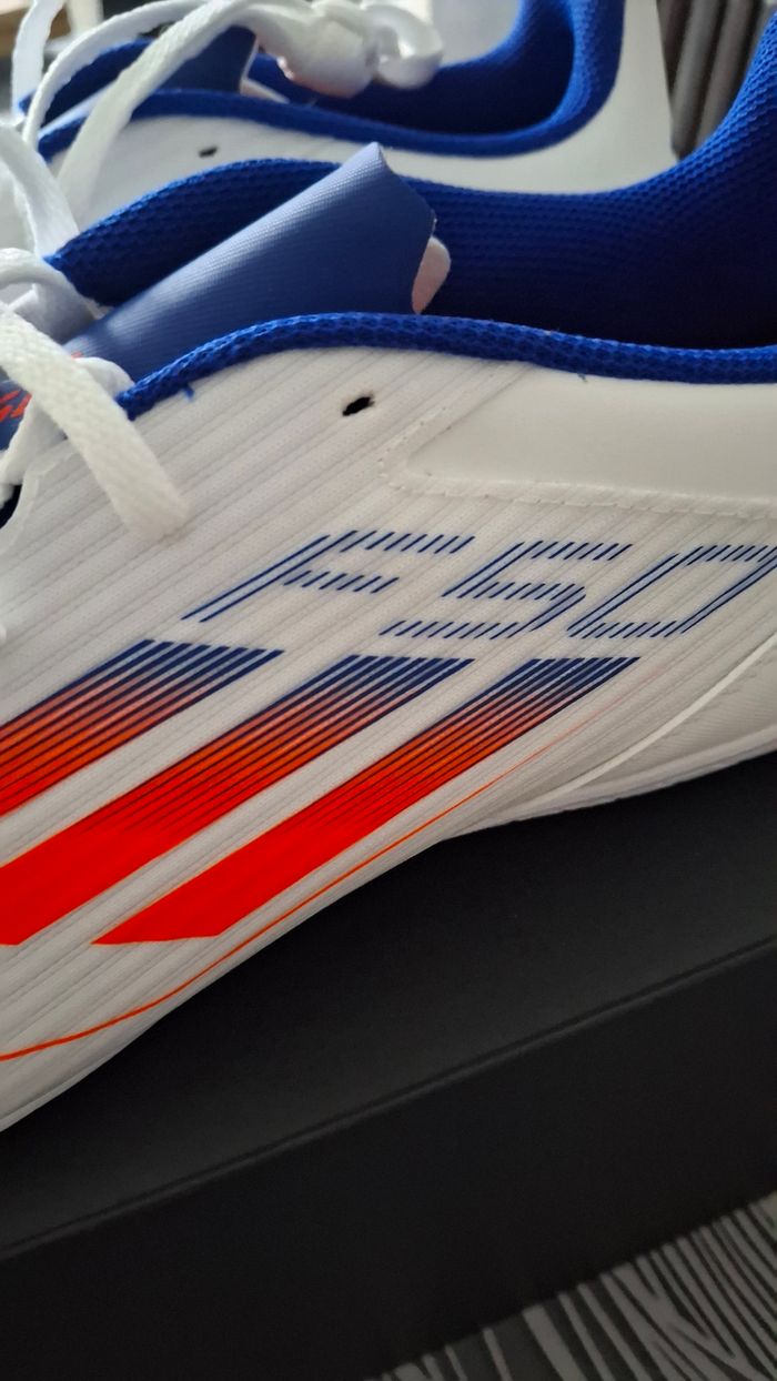 Baskets Adidas F50 pour foot en salle - photo numéro 6