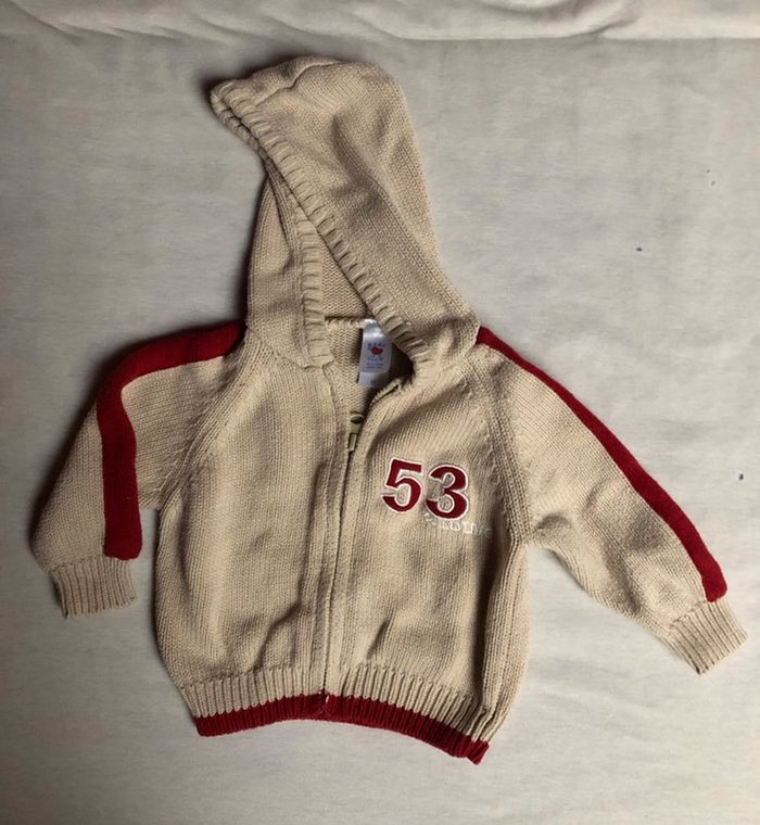 Gilet zippé à capuche écru et Bordeaux
