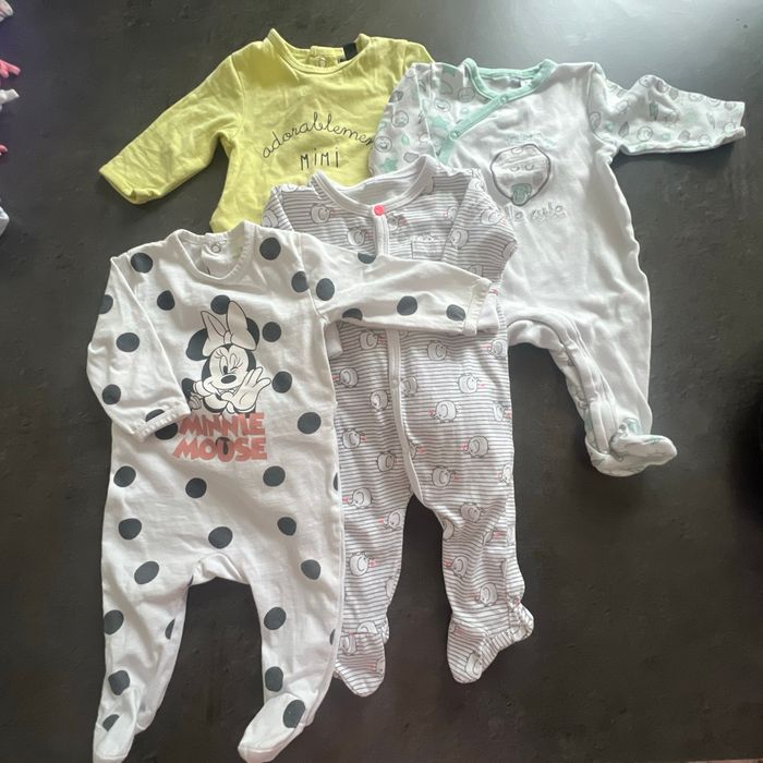 4 pyjamas léger - photo numéro 2