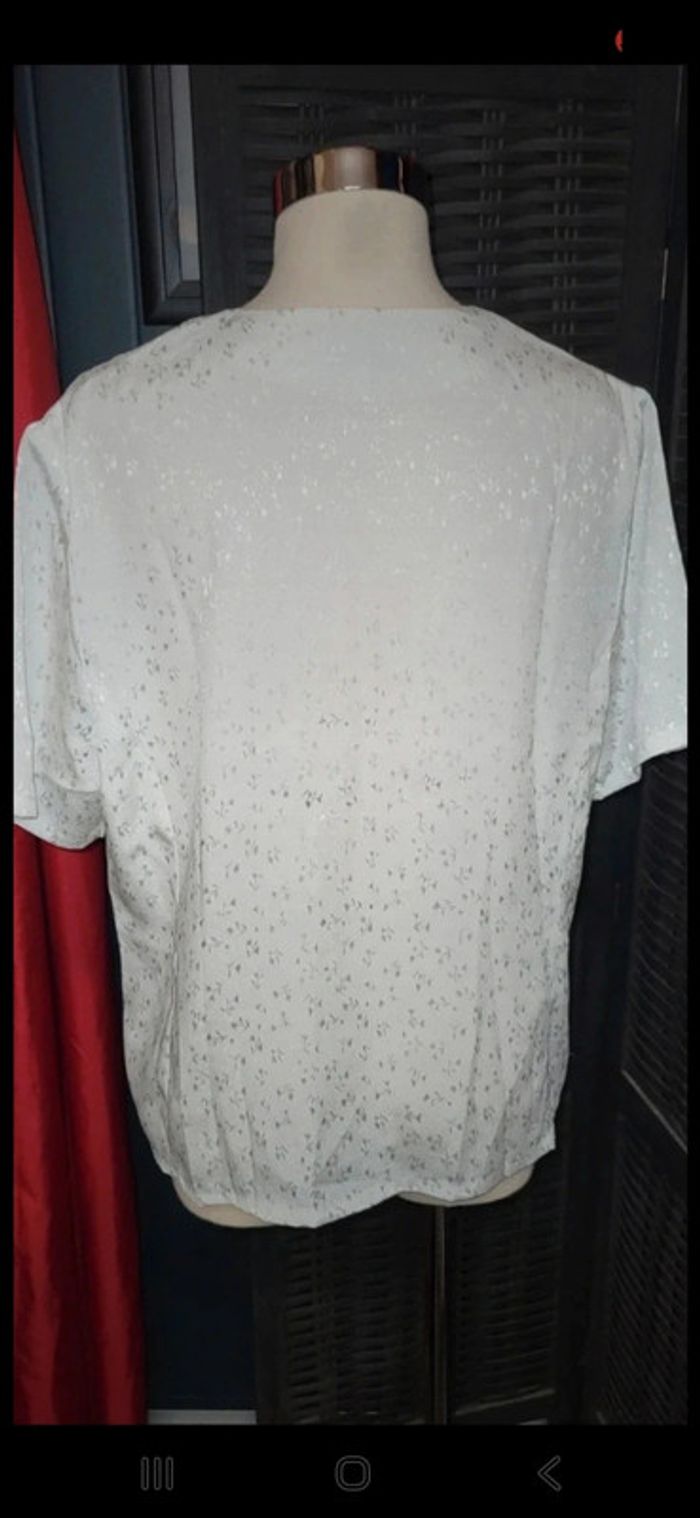 Très jolie chemisier blanc motif floral L - photo numéro 4