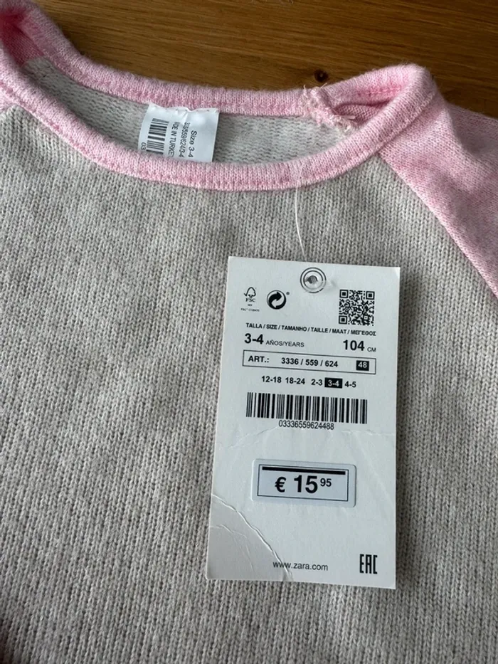Robe douce beige à manches longues roses Neuve - Taille 4 Ans - photo numéro 4