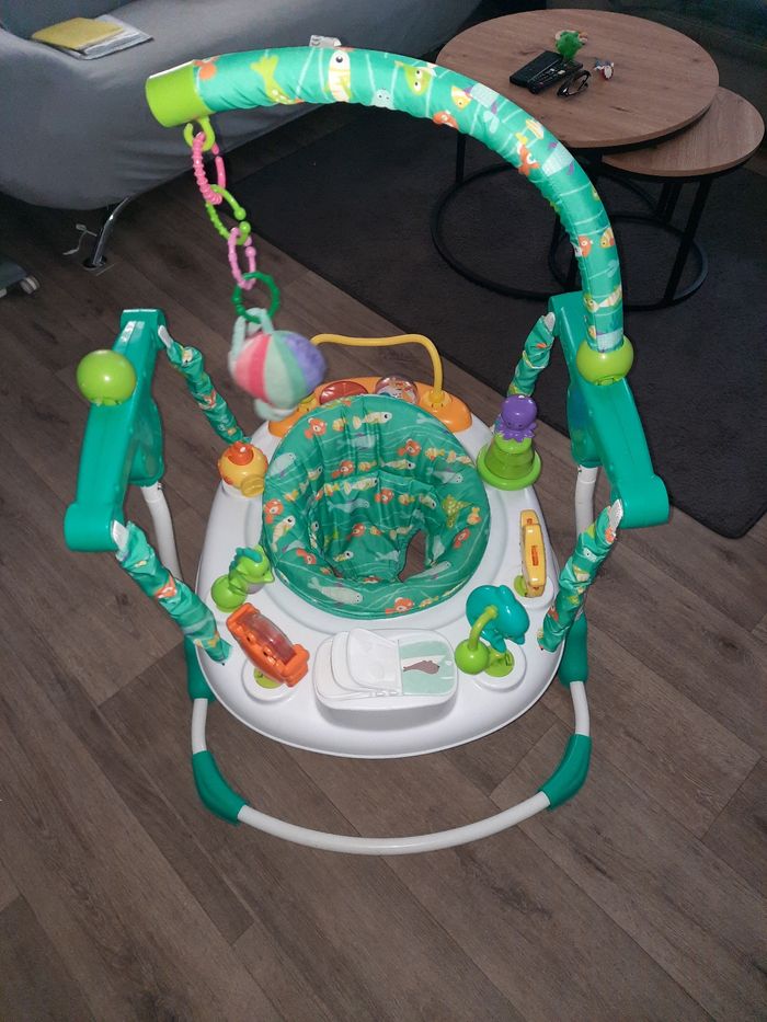 Vend siège d'éveil  (jumper) - photo numéro 3