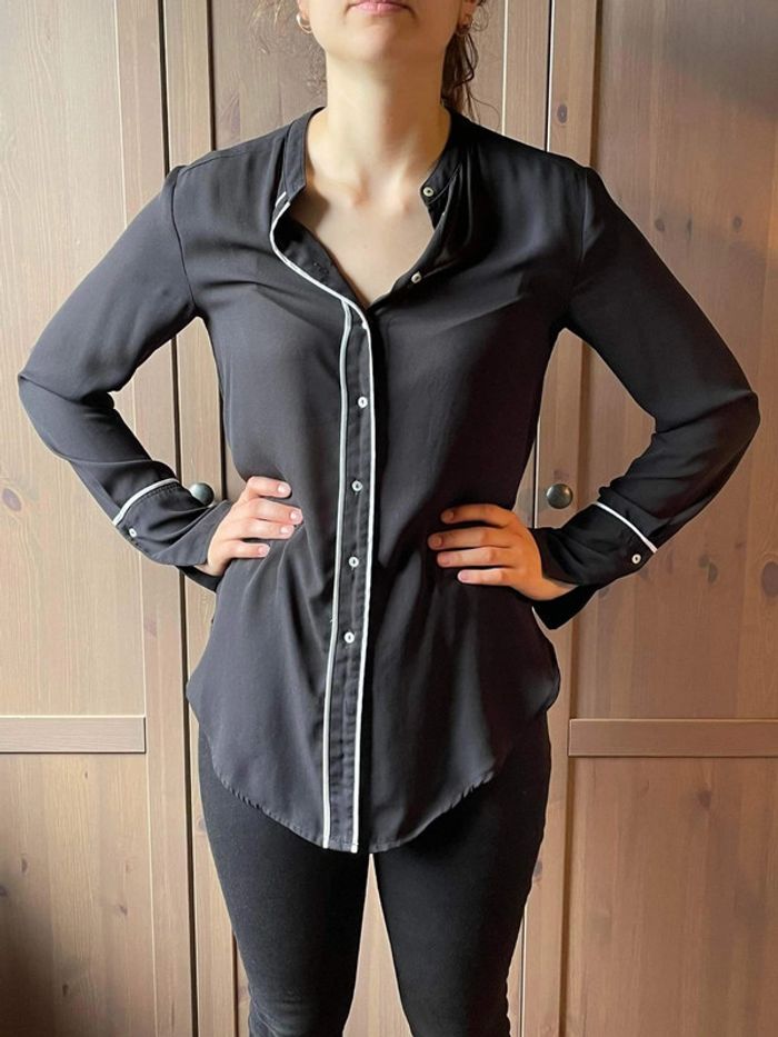 Chemise H&m noire - photo numéro 1