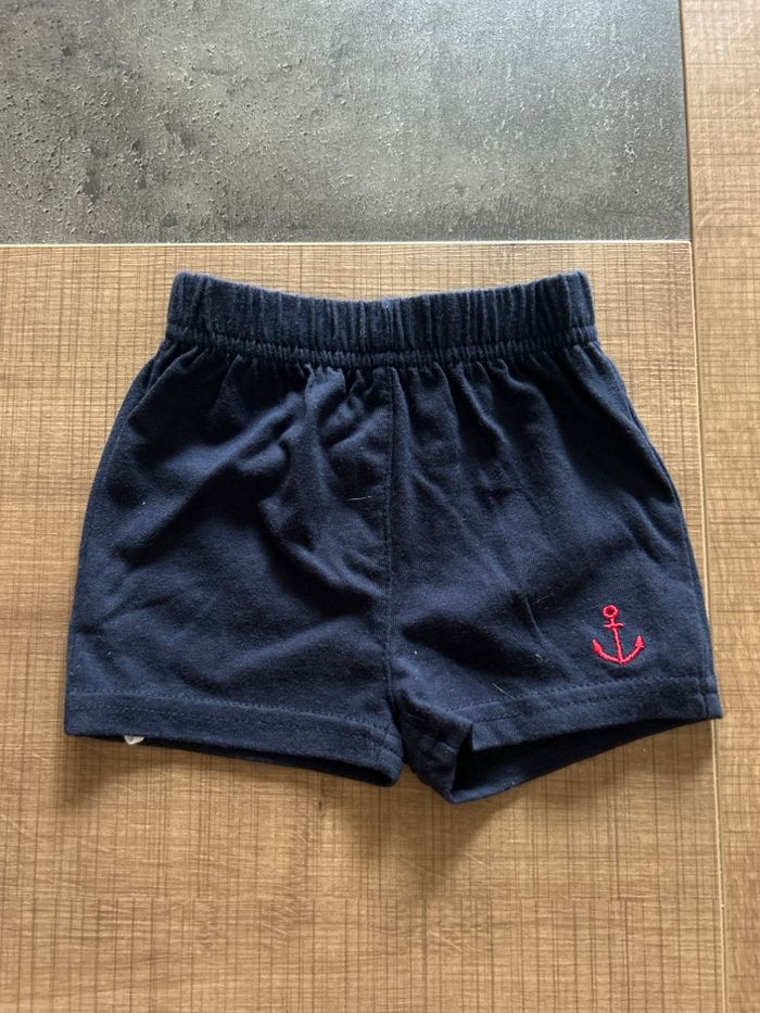 Ensemble short et t-shirt manches longues bébé taille 3 mois - photo numéro 2