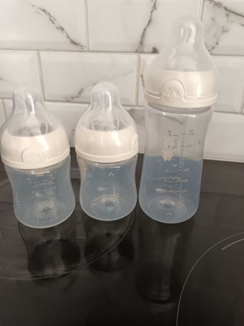 Lot 3 biberons bébé confort 