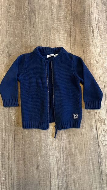 Gilet gémo taille 6 mois