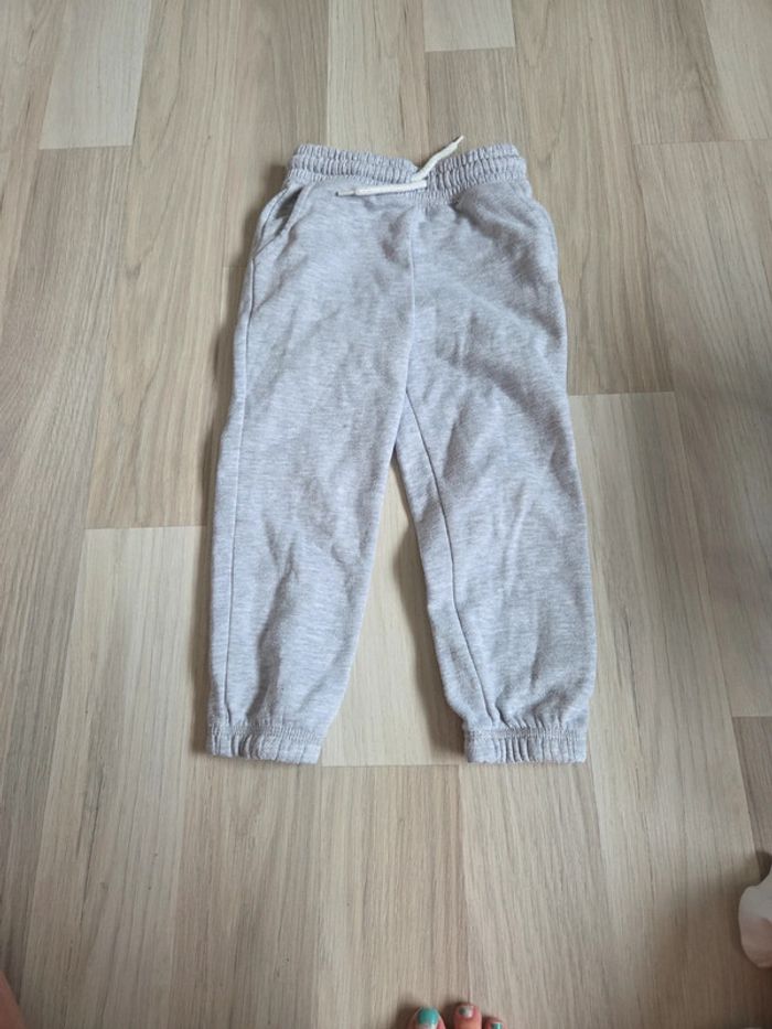 Pantalon gris de sport / jogging taille 3 ans primark