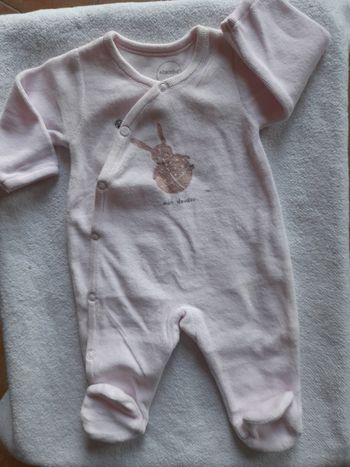 Pyjamas  1 mois