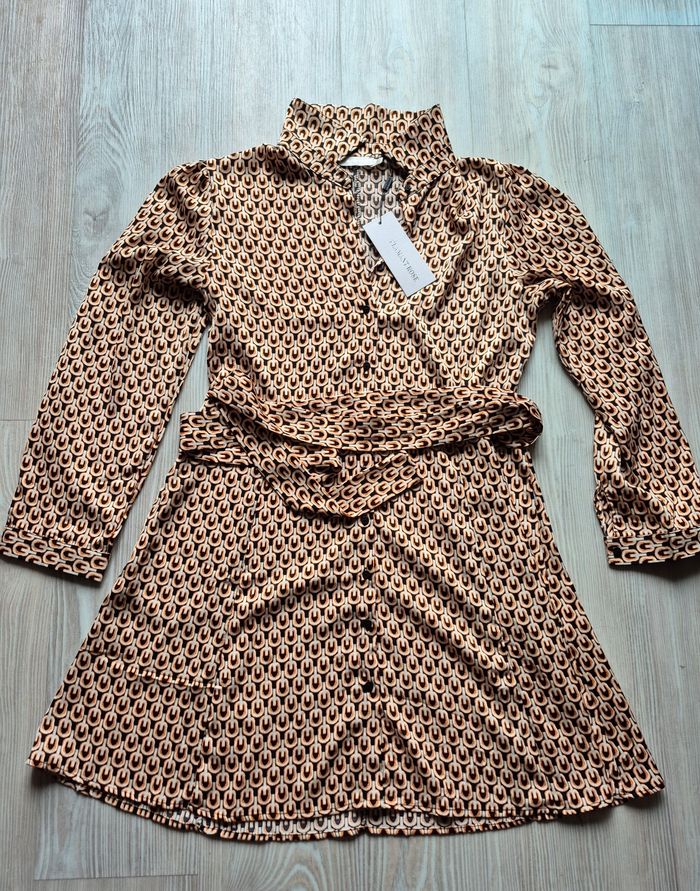 Très jolie robe neuve taille L