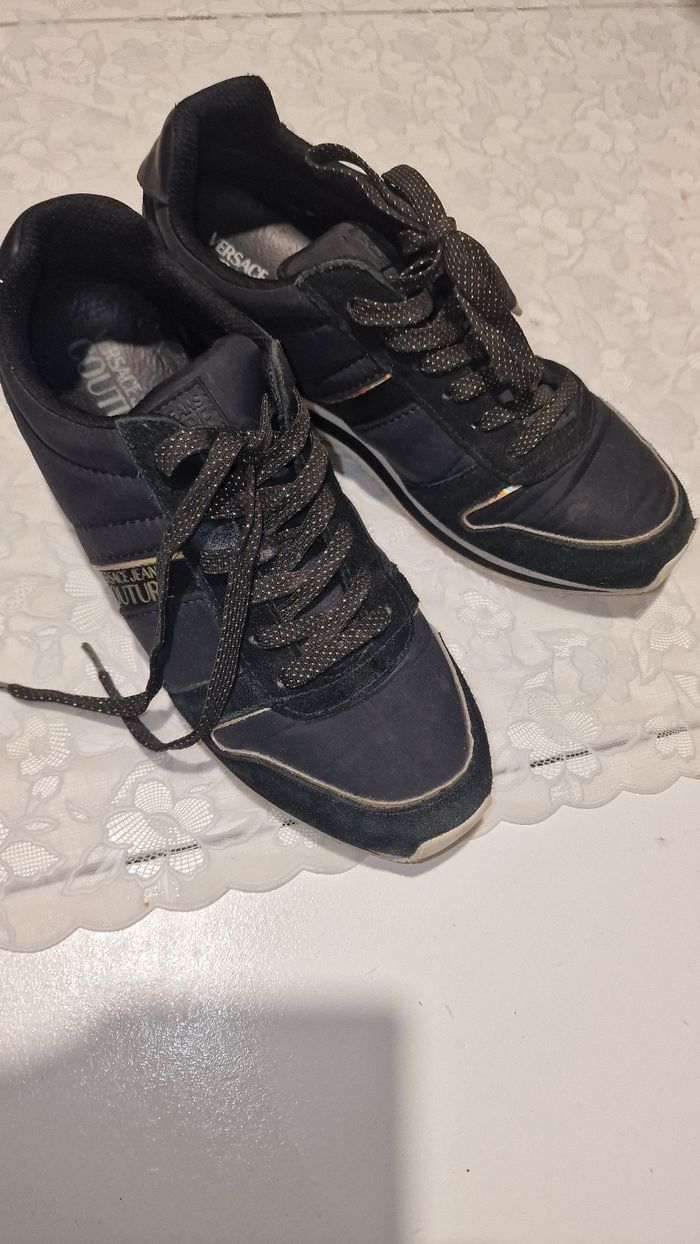 Baskets Basquettes Versace jean couture noir et or - photo numéro 2