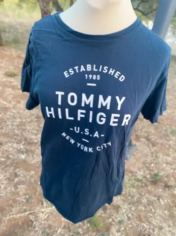 Tee shirt Tommy Hilfiger taille S