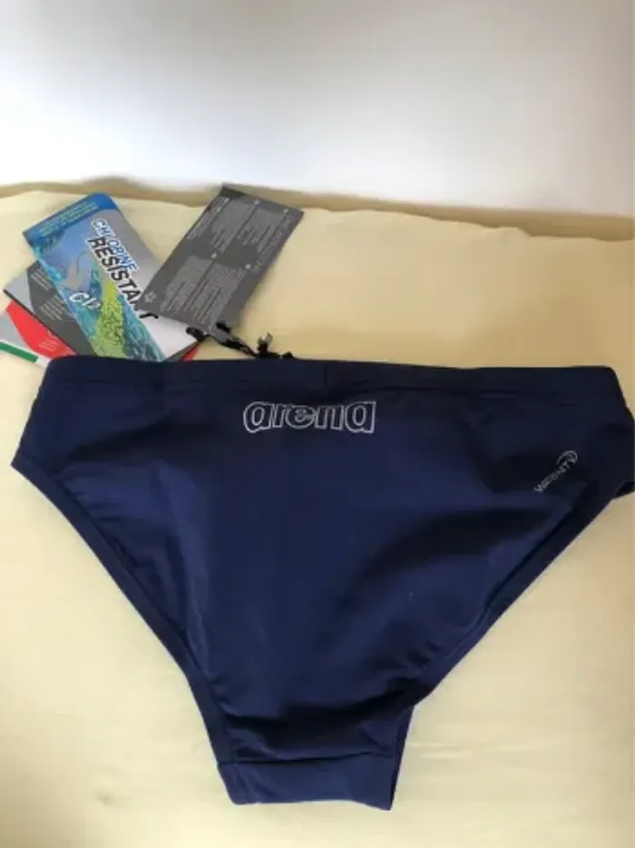 Maillot de bain 10 ans garçon Arena neuf - photo numéro 3