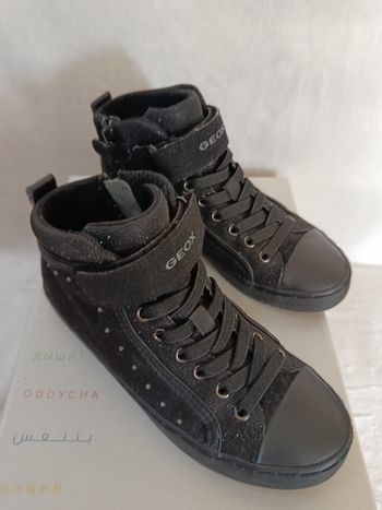 À saisir : Baskets fille , taille 35 ! ( Très peu mises)