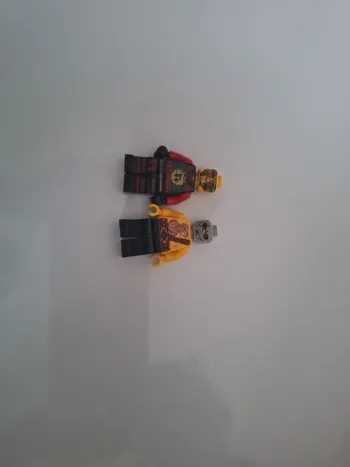 2 Figurine lego ninjago